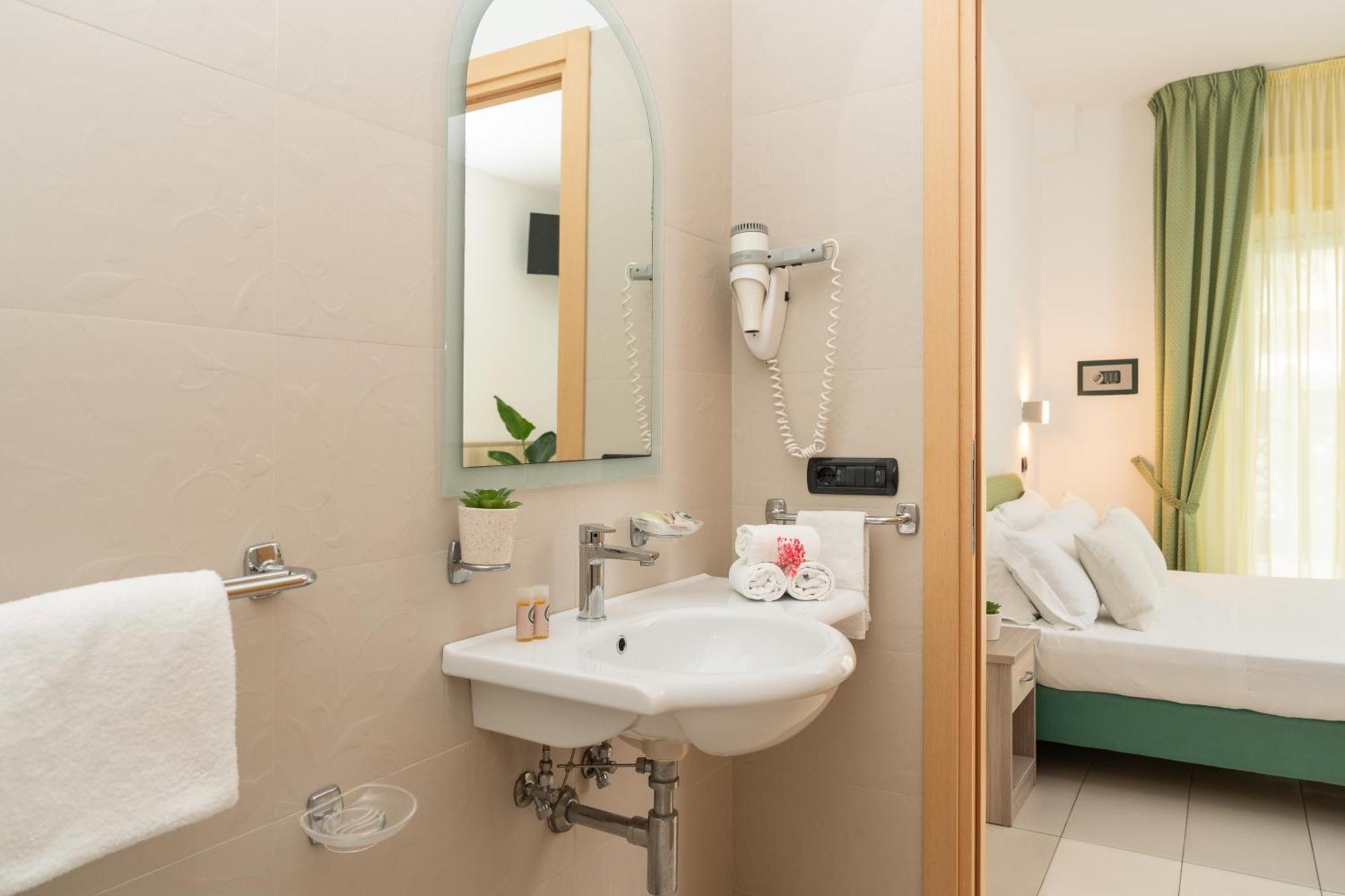 Park Hotel & Dependance Con Spiaggia Martinsicuro Zewnętrze zdjęcie
